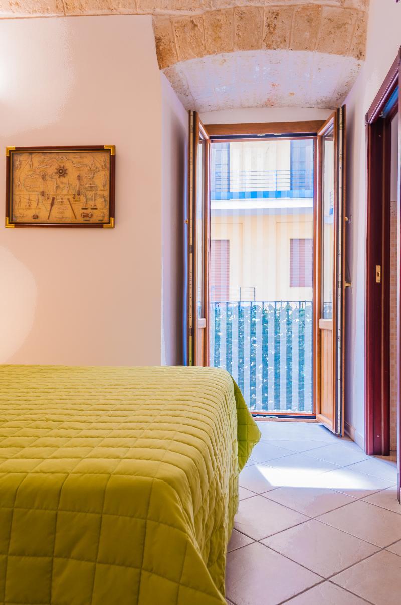 Melo Accommodations Apartment Abbrescia Bari Exterior foto